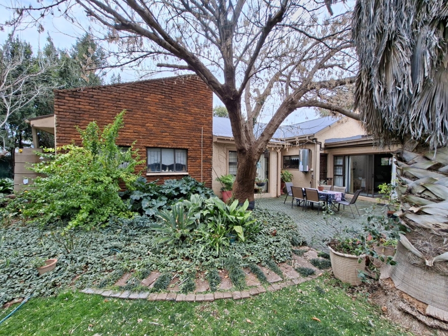 5 Bedroom Property for Sale in Dan Pienaar Free State